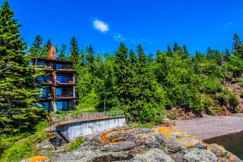 Gull Harbor Condos on Lake Superior Unit 1010 Lutsen, MN 3 bedroom Condo