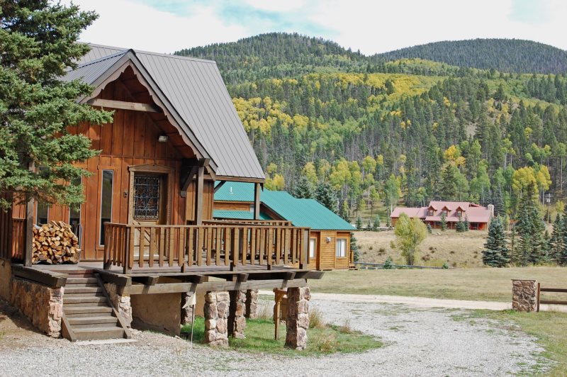 Red River Real Estate and Vacation Rentals Happy Trails Hideout, Red