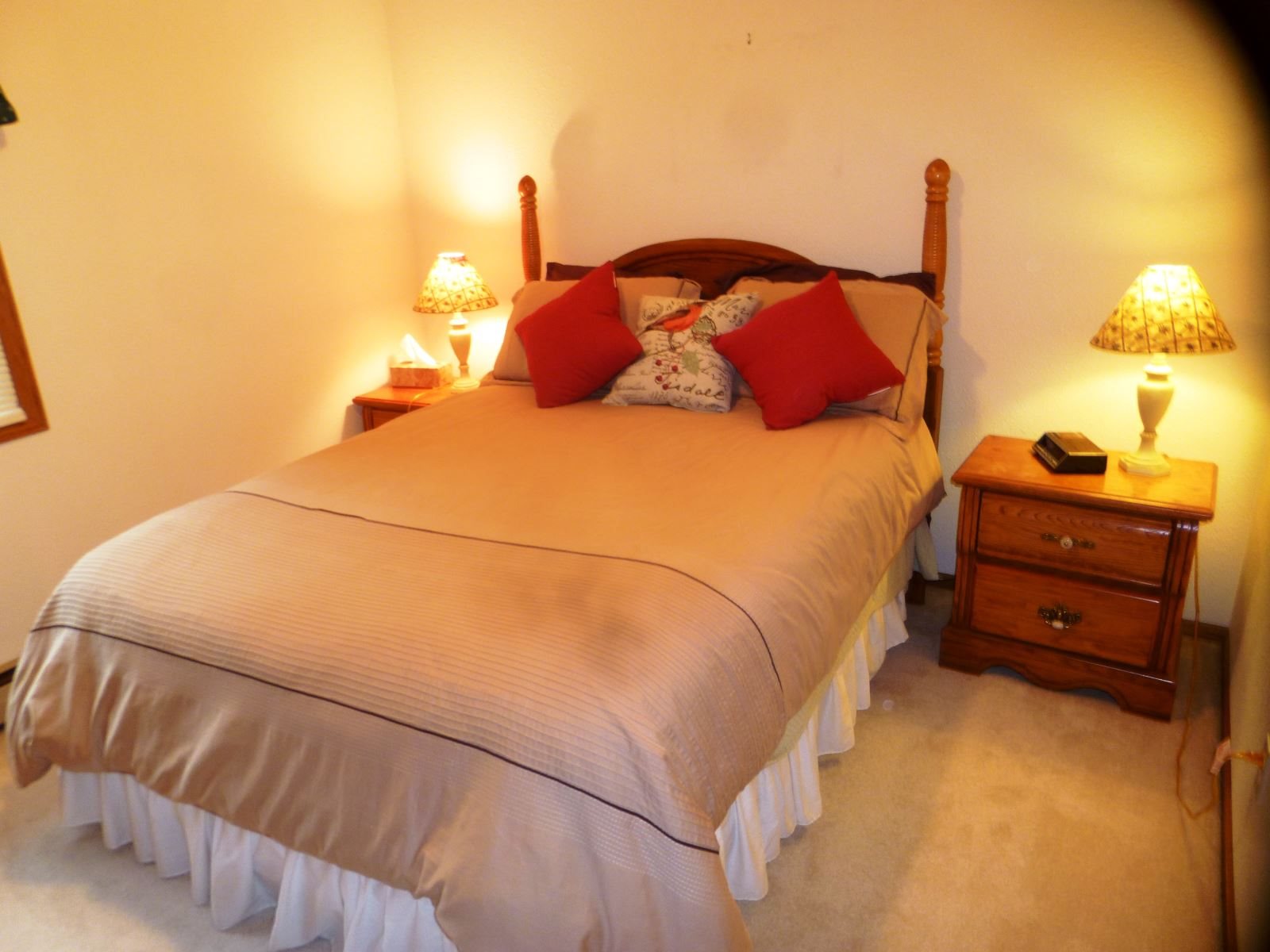 Bedroom Two, Queen Bed