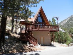 A-Frame Cabin close to Gull Lake, lots of upgrades, walk to both June and Gull Lake 