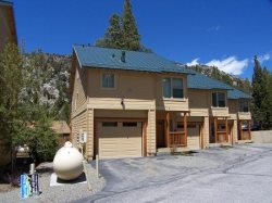 Hideaway #103, views of Carson Peak