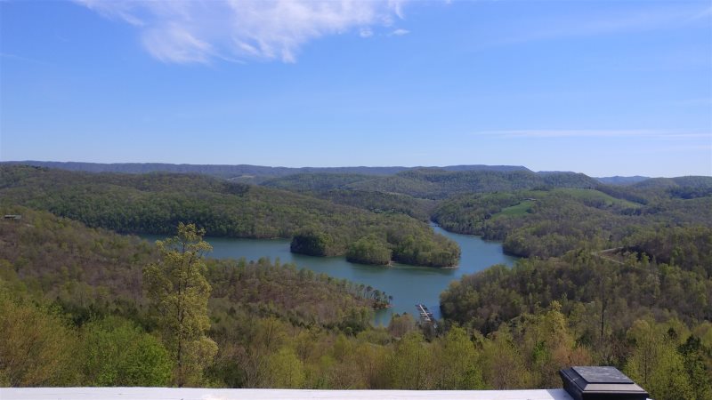 Secluded Lakeview Cabin W King Size Beds Free Boat Slip With Stay