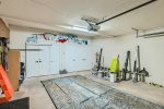 Bald Mountain Townhomes b8 Garage