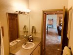 Murphy`s - Bathroom 2