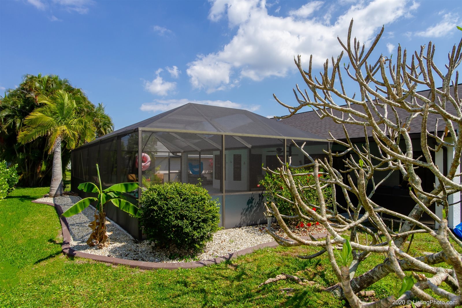 Flamingo House, 3 bedrooms, 2 bathrooms with walking distance to Tarpon