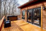 Back Deck w/ Hot Tub & Gas Grill 