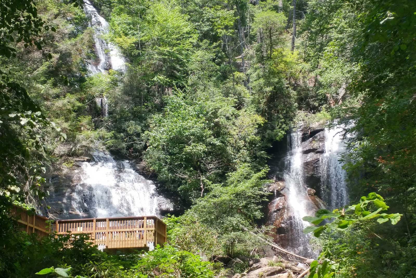 The Cove at Lake Burton 4 Bdr Lakefront Vacation Rental on Lake Burton near Helen GA. Sleeps 12