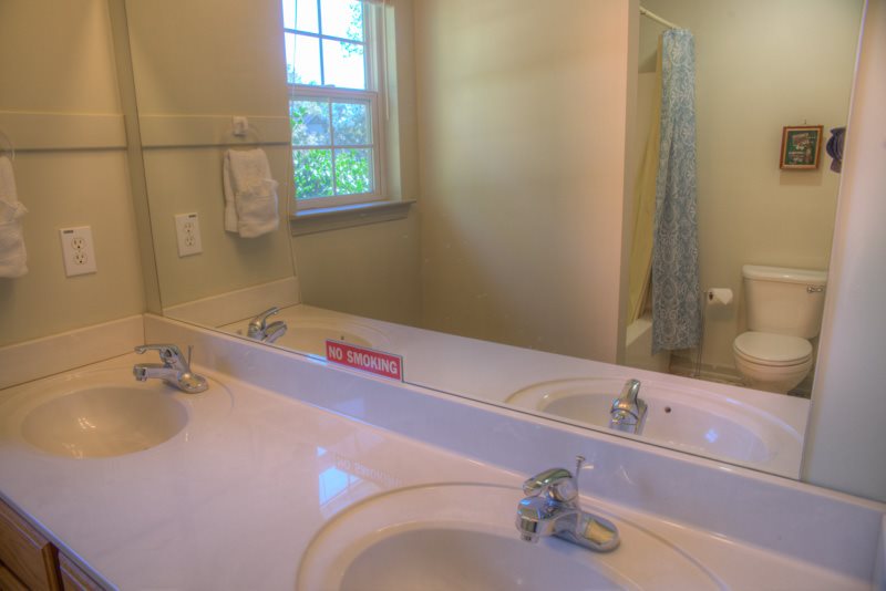 Spacious Cabin Rental in Helen sleeps 20 Innsbruck Golf Resort