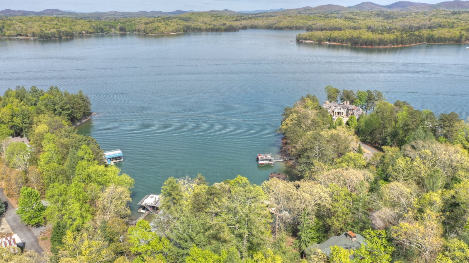 When in Rome - Vacation Rental on Lake Blue Ridge