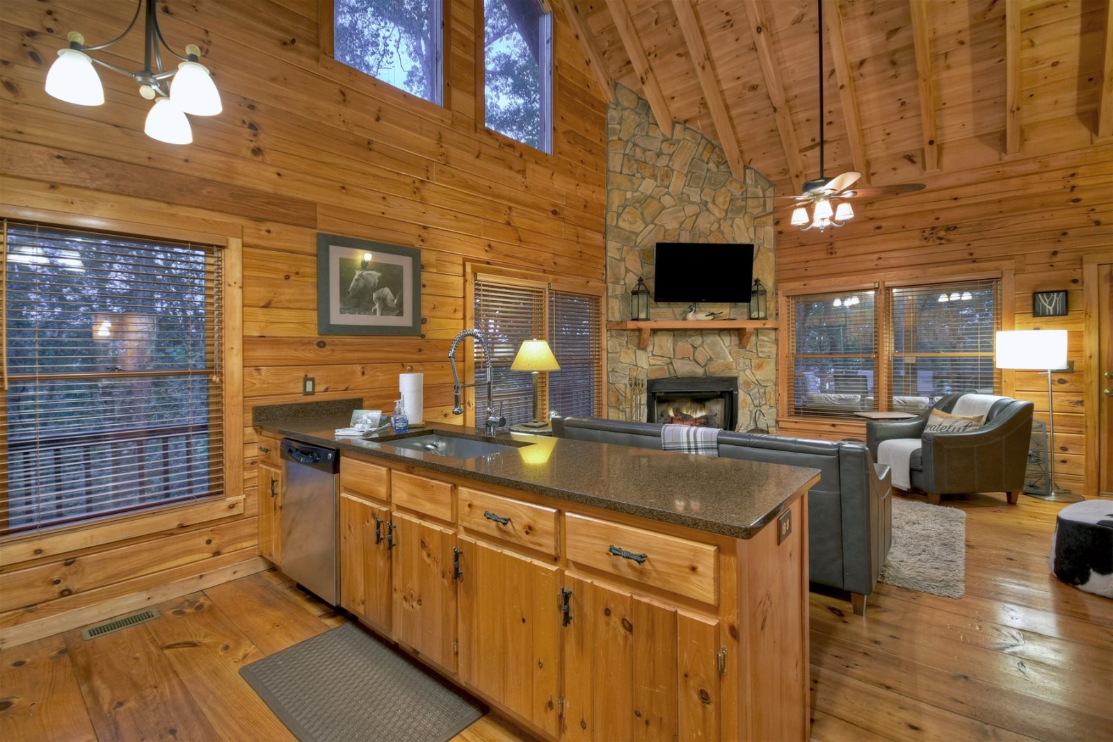 Blue Lake Cabin in Blue Ridge North GA Cabin Rental