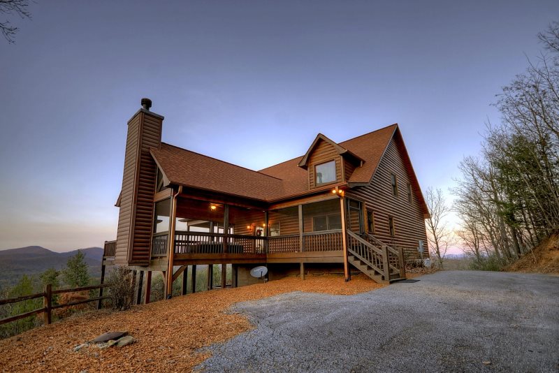 Bearcat Lodge in Mineral Bluff - North GA Cabin Rental