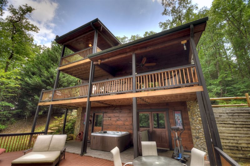 Highlands Hideaway in Blue Ridge - North GA Cabin Rental