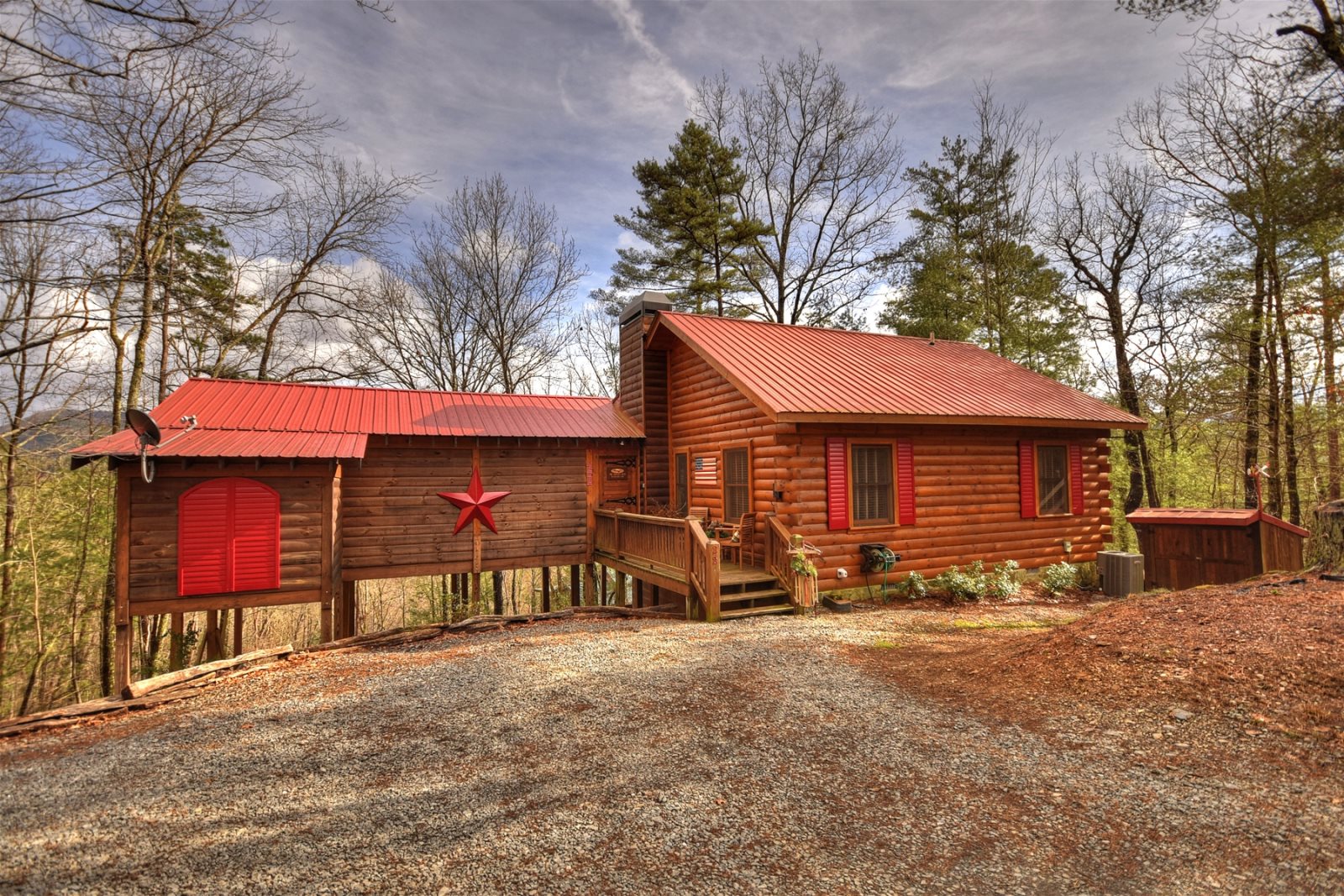 Anglers Rest Pet Friendly Cabin by Southern Comfort Cabin Rentals