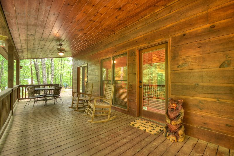 Ole Bear Paw Cabin in Blue Ridge North GA Cabin Rental
