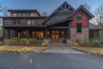 River Joy Lodge - Luxury Custom Built Home in Cherry Log, GA