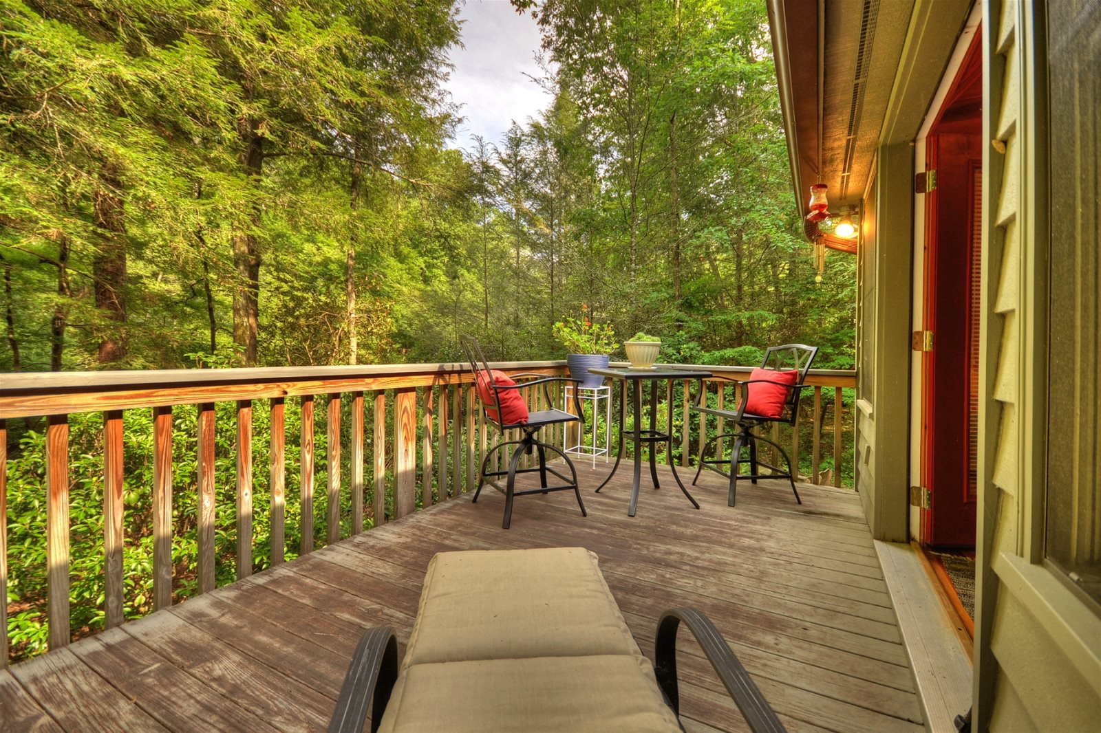 A Whitewater Retreat Blue Ridge GA Cabin Rental Southern Comfort