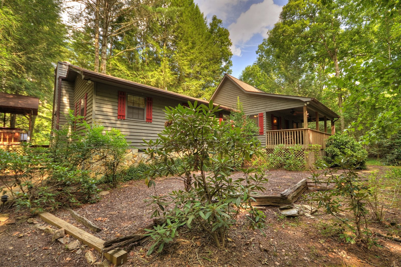 A Whitewater Retreat Blue Ridge GA Cabin Rental Southern Comfort