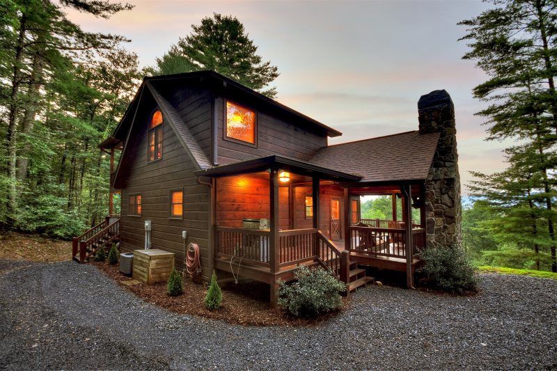 Mountain High Lodge in Blue Ridge - North GA Cabin Rental