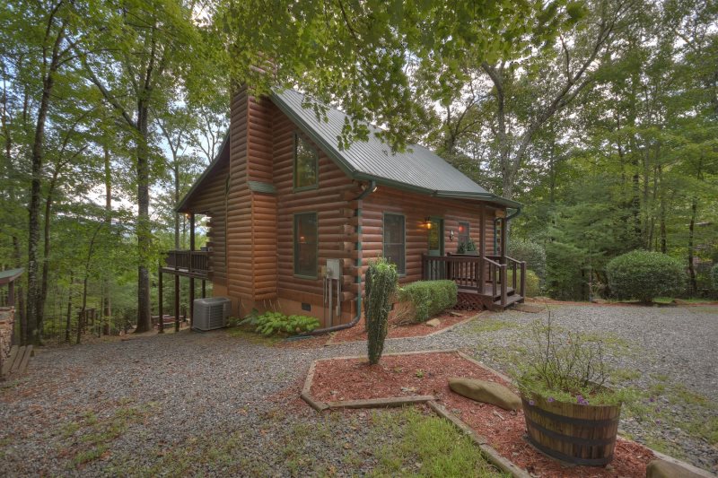 Bear Paw in Blue Ridge North GA Cabin Rental