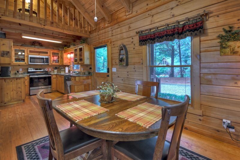 Bear Paw in Blue Ridge - North GA Cabin Rental