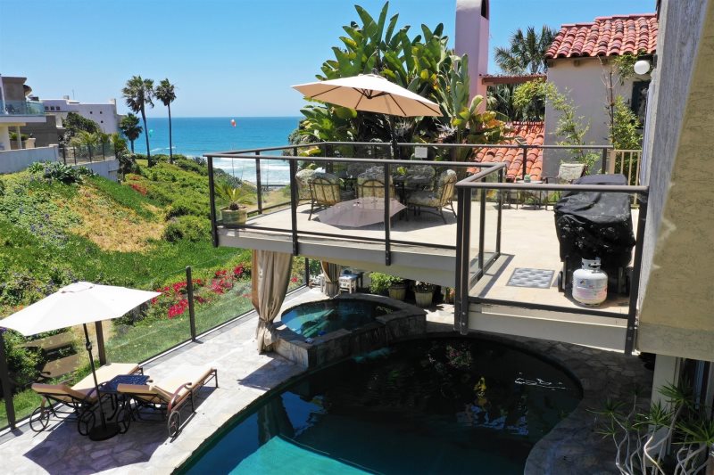 Pacific Beach Vacation Al With A Pool By Bluewater Homes Pacific Ss Family Beach House Swimming