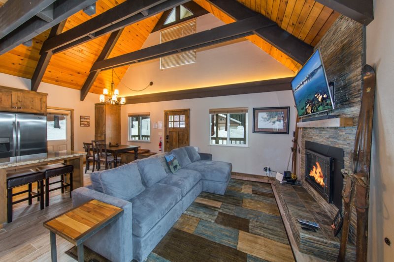 South Lake Tahoe Luxury Vacation Rental Chalet 3 Bedrooms Plus