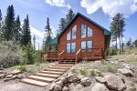 Hillside Hideaway - Charming Black Hills cabin in private location with hot tub!