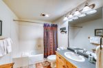 Bathroom with shower/tub combination