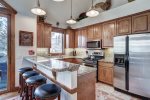 Kitchen with breakfast bar