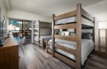 Bedroom with twin over queen bunks