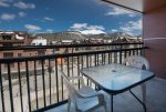 Outdoor deck with views of downtown