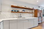Gourmet Fully Equipped Kitchen