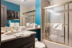 Bedroom 3 Ensuite Bath with Tub/Shower Combination