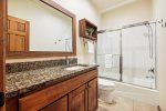 3.5 Bathrooms