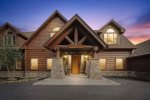 Spacious Mountain Home only 6 Minutes to Main Street Breck 2.3 miles