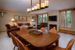 Studio, Fireplace, Full Kitchen 