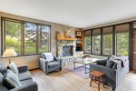 Light and bright 3 bedroom condo