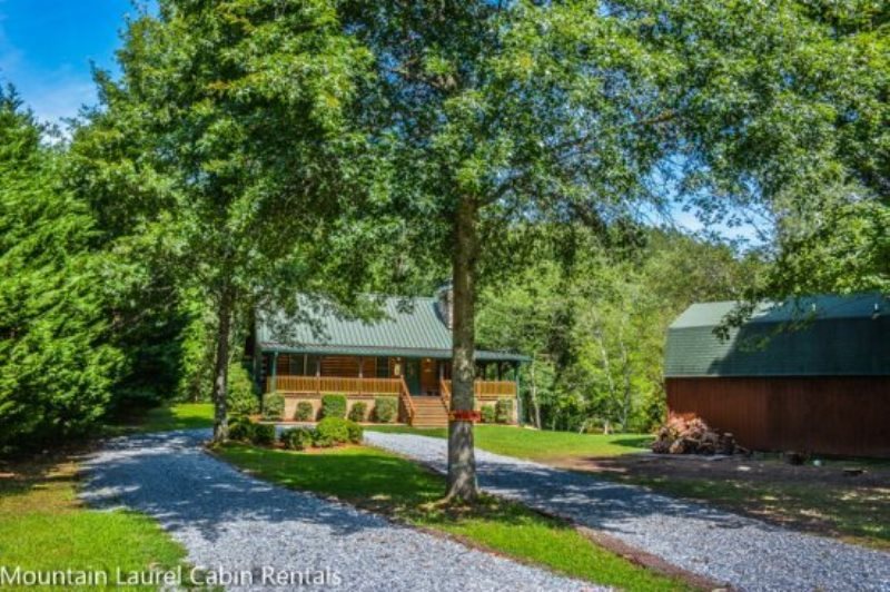 Toccozy Cabin Retreat Located In Mineral Bluff North Ga Cabin