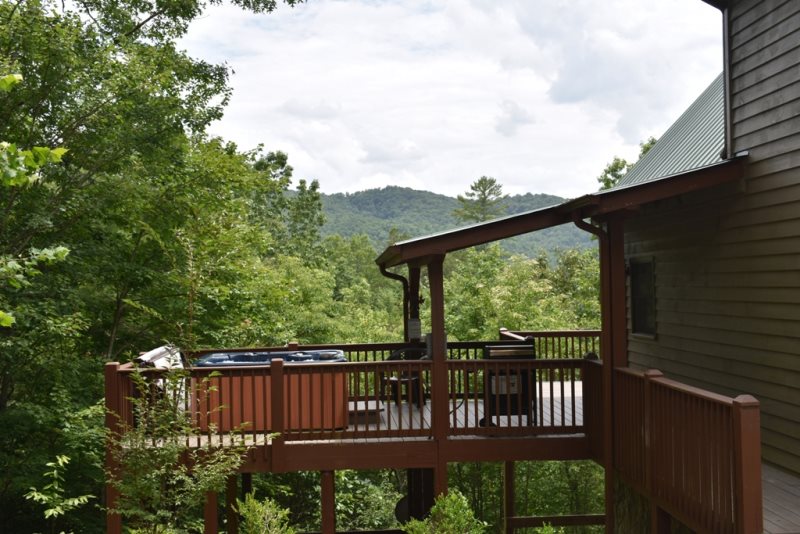 Only 7 minutes for downtown Blue Ridge, GA, experience amazing mountain