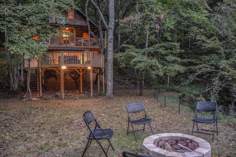 Authentic Log Cabin Located 15 Minutes From Downtown Blue Ridge Ga Gas Log Remote Fireplace Wifi Hot Tub On Large Covered Deck Outdoor Fire Pit Creek With Safety Fence And Easy Beachlike Access Grill