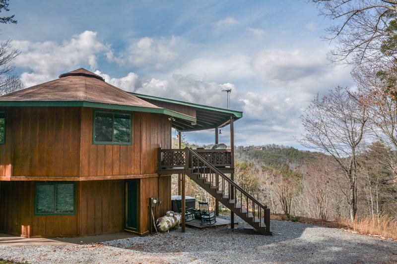 Yes Deer Located In The Aska Adventure Area North Ga Cabin Rentals