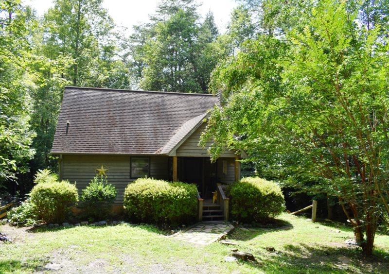 Little Cabin On The Creek Located In Epworth Ga North Ga