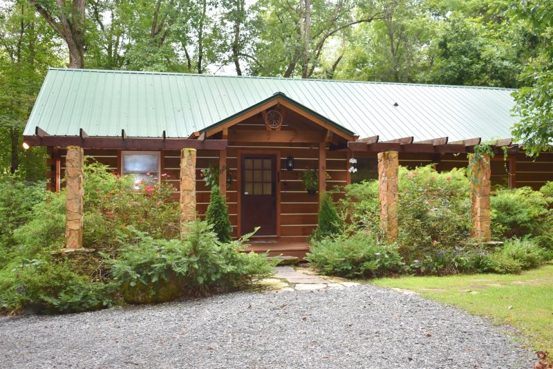 Drifting Feather Blue Ridge Ga North Ga Cabin Rental Blue