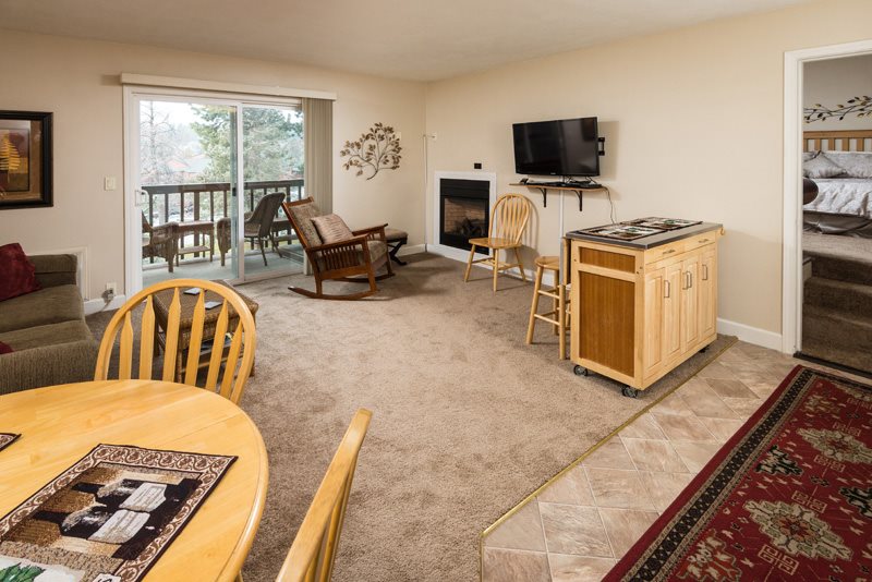 Pioneer Park Condo Quiet And Close To Downtown Sleeps 4