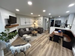 Beautifully Remodeled- 2 BR Wolf Creek Condo