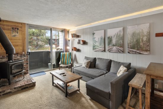 Krystal Villa East 303- Nice, Central to Town