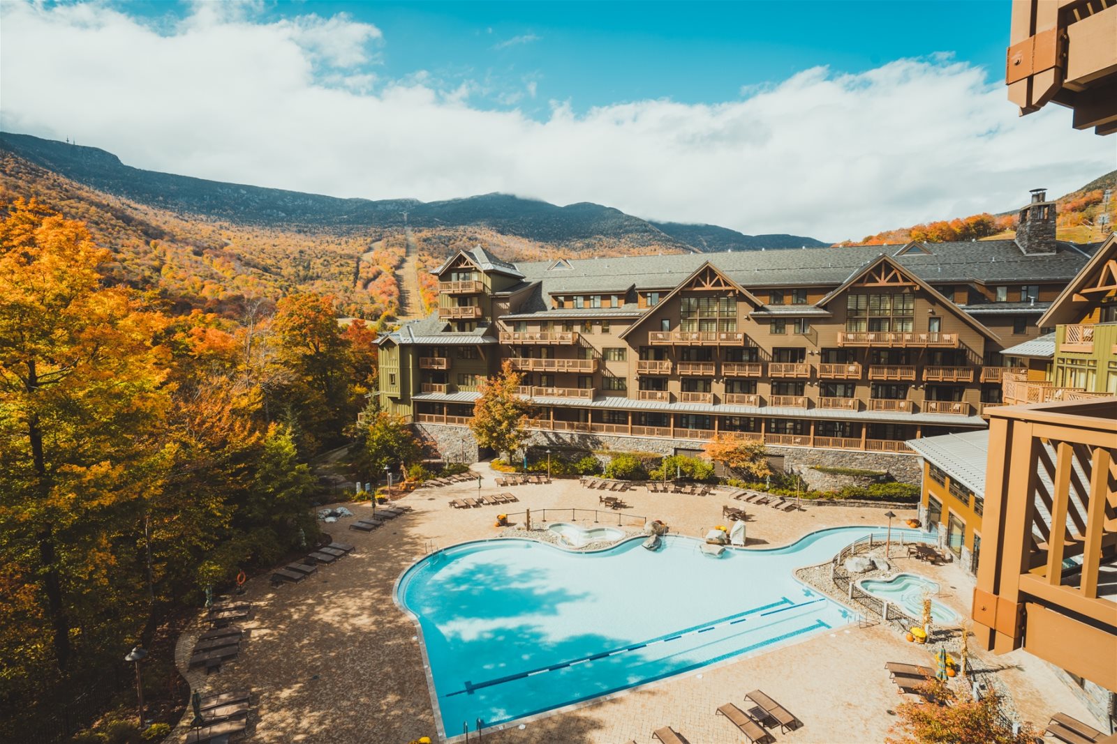 Ski In Ski Out 2 Bedroom In The Lodge At Spruce Peak Formerly Stowe   17 