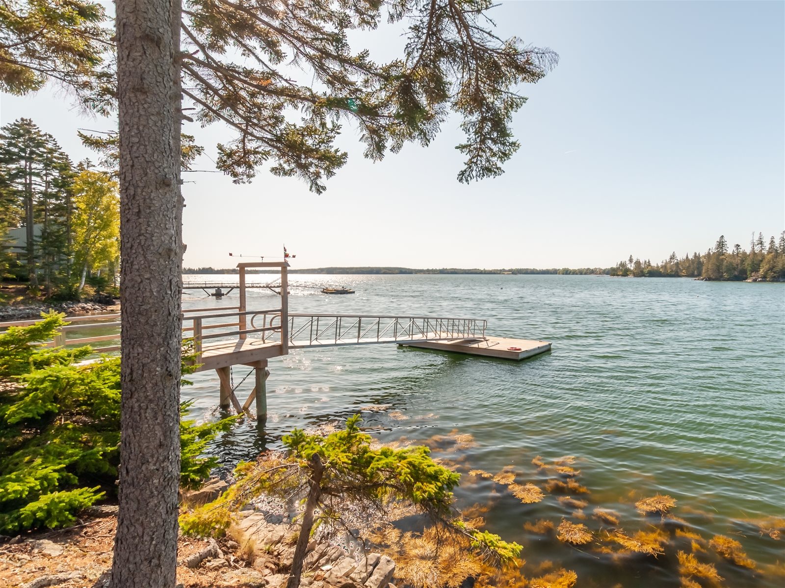 Glass House On the Water in Maine Vacation Rental Property