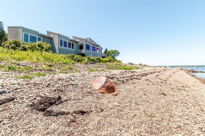 Dynamite Beach House On The Water In Maine Vacation Rental Property