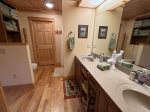 Main Level Bathroom, en suite